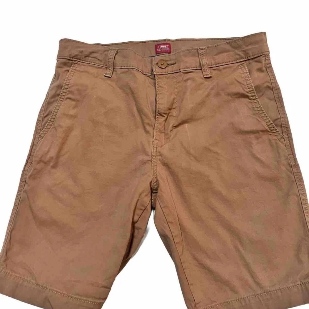 **Size 30 Levi's Caramel Color Shorts
